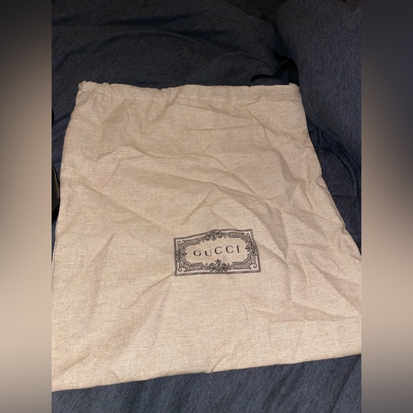 GUCCI - GG Marmont matelassé mini bag - Picture 15 of 16